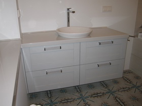 мебель для ванной на заказ в классическом стиле 572