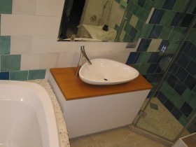 мебель для ванной на заказ в современном стиле 605-1